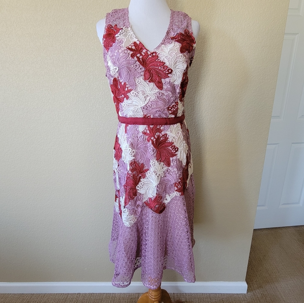 NWT Adelyn Rae Lizette Lace Dress in Cherry Multi, Size M